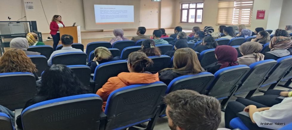Ardahan’da Yaşlılık ve Toplumsal Hayat Söyleşisi Düzenlendi