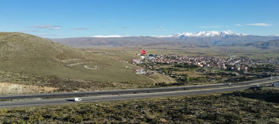 Ardahan'da Zirveler Beyaza Büründü: Cin Dağı ve Kısır Dağı'na İlk Kar Düştü