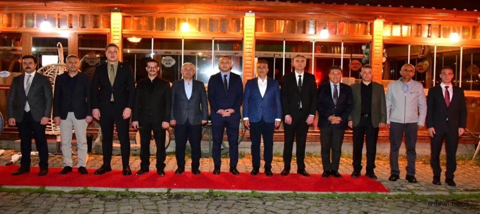 Ardahan dan Tayini çıkan vali yardımcıları ve kaymakamlara Vali Hayrettin Çiçek teşekkür etti.