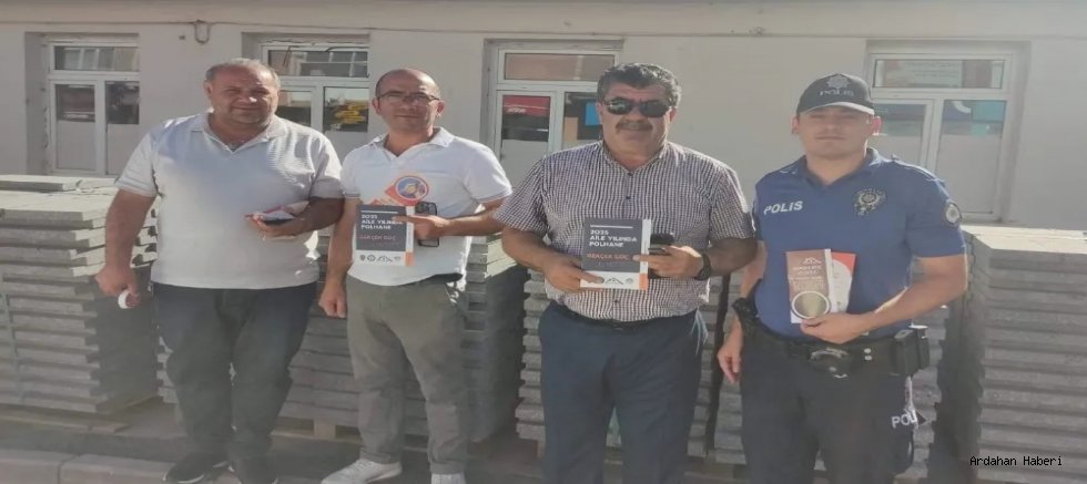 Ardahan Emniyet Müdürlüğü POLHANE projesi kapsamında bilgilendirmeye devam ediyor 