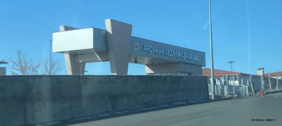 Ardahan F tipi cezaevinde rüşvet operasyonu: Müdür ve 5 kişi tutuklandı