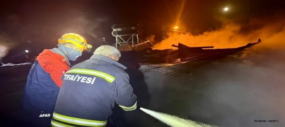 Ardahan-Göle’de Yangın Müdahalesi: Samandöken Köyünde Ev Yangını
