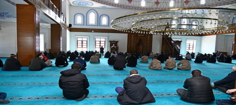 Ardahan’ın Kurtuluşunun 105. Yılında Şehitler İçin Mevlid Programı Düzenlendi