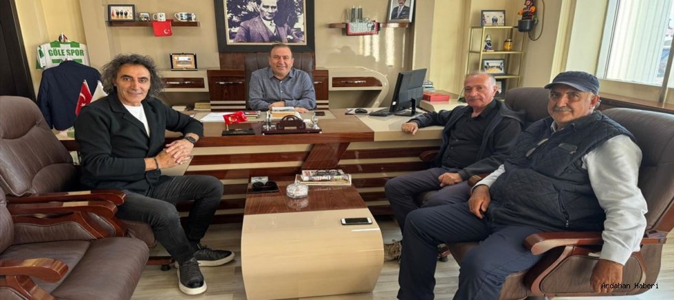 Ardahan Sanat Kooperatifi üyeleri, Ardahan Ticaret ve Sanayi Odası Başkanı Çetin Demirci'yi ziyaret etti