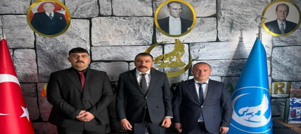 Ardahan Ülkü Ocakları’nda Bayrak Değişimi: Mustafa Kay Görevi Doğukan Turgut’a Devretti