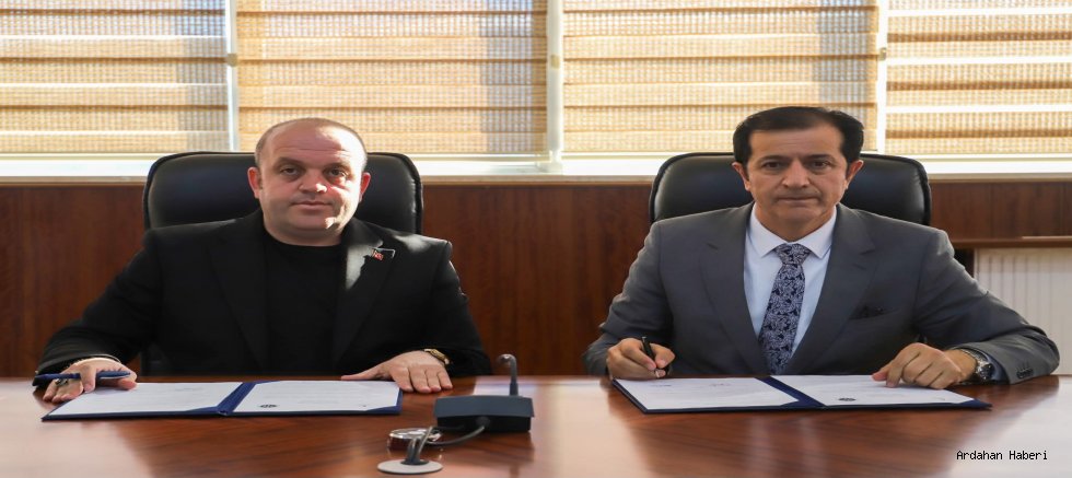Ardahan Üniversitesi ile Yeşilay Ardahan Şubesi Arasında İş Birliği Protokolü İmzalandı