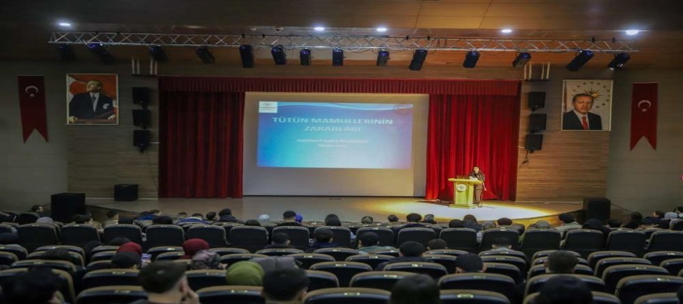 Ardahan Üniversitesi’nde Bağımlılıkla Mücadele Konferansı Düzenlendi