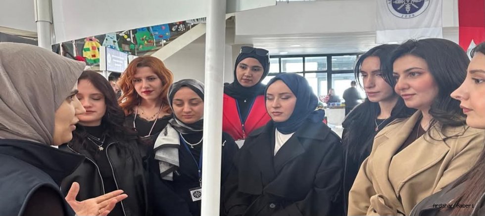 Ardahan Üniversitesi’nde “Kariyer Yolculuğunda Kadın Olmak” Paneli Düzenlendi