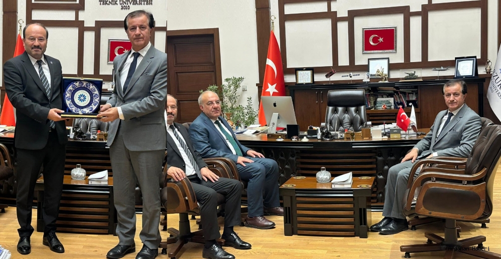 Ardahan Üniversitesi Rektörü Prof. Dr. Öztürk Emiroğlu’ndan Erzurum Teknik Üniversitesi’ne Ziyaret