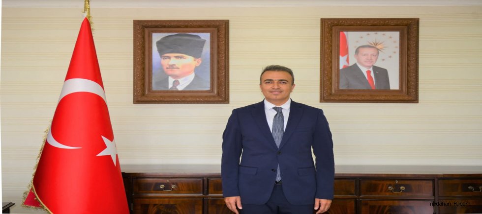 Ardahan Valisi Hayrettin Çiçek 15 Temmuz Demokrasi ve Milli Birlik Günü mesajı yayınladı 
