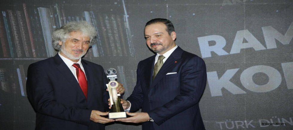 Cengiz Aytmatov Çalışmasıyla Prof. Dr. Ramazan Korkmaz’a Türk Dünyası Hizmet Ödülü