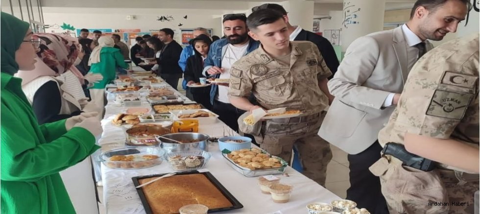 Çıldır Anadolu İmam Hatip Lisesi’nde kermes etkinliği düzenlendi
