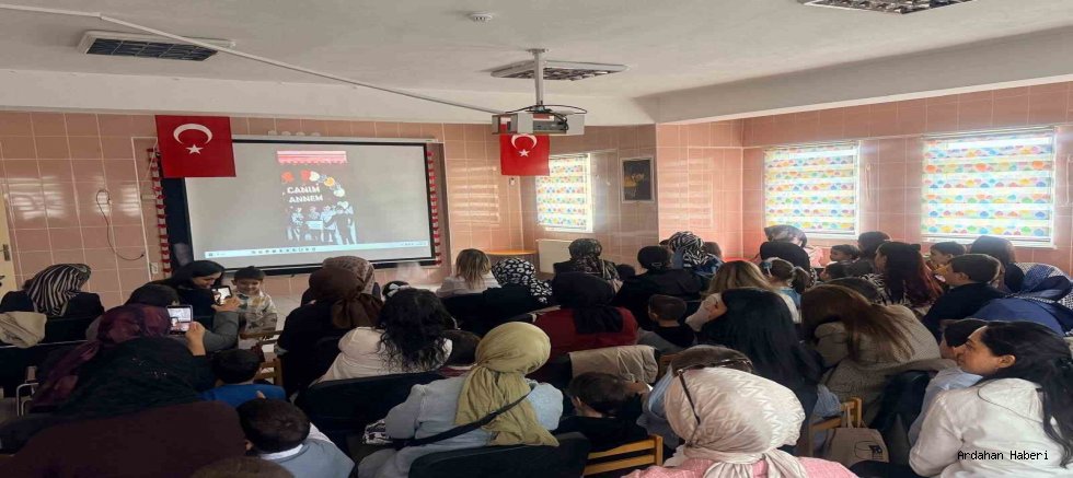 Çıldır Anaokulu’nda Anneler Günü Coşkusu: Annem Beni Sesimden Tanır