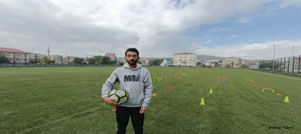Çıldır'da Çocuklar İçin Ücretsiz Futbol Kursu Başlıyor