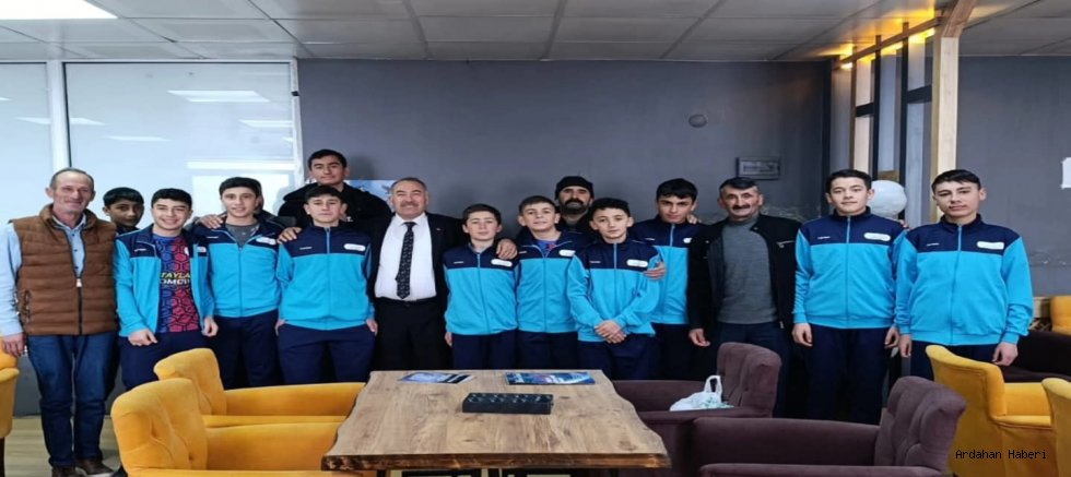 Çıldır’da Şampiyonluk Gururu: Geleceğin Yıldızları Sahne Alıyor!