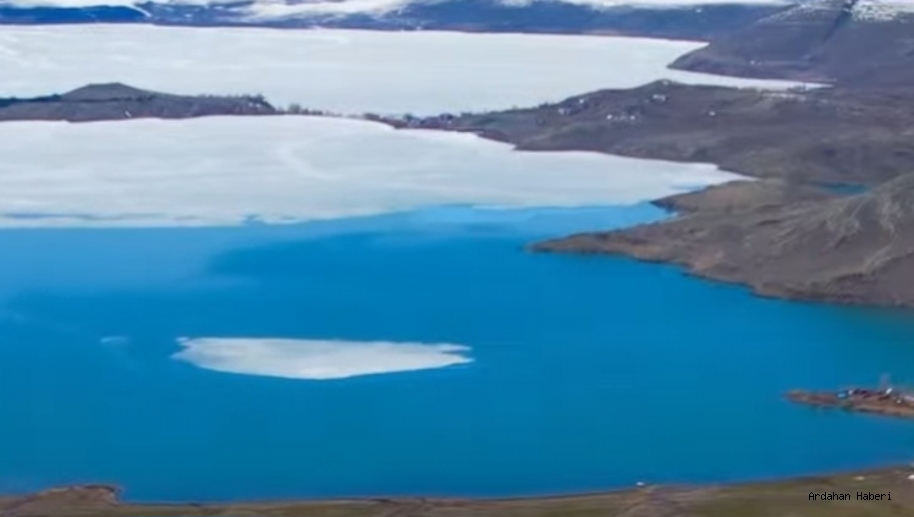 Çıldır Gölü Kış Uykusundan Uyandı!