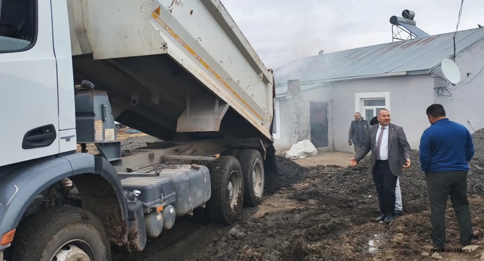 Çıldır Güvenocak Köyü’nde Mağdur Vatandaşa Devlet ve Siyaset Eli Uzattı