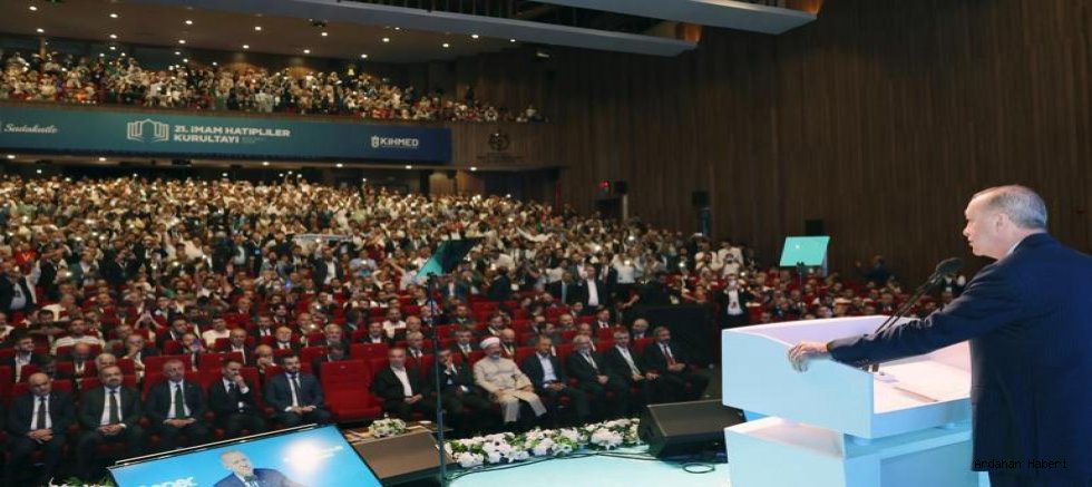 Cumhurbaşkanı Erdoğan bazı istismarcılar ortaya çıkmak suretiyle kılıçlar çektiler. Bu kılıçları kime çekiyorsunuz?