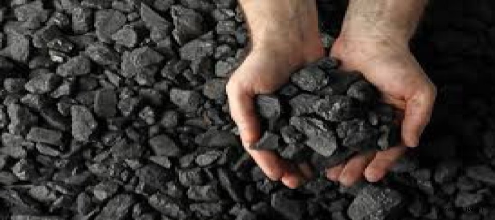 Erzurum’da ihtiyaç sahibi ailelere kömür sevkiyatı başladı