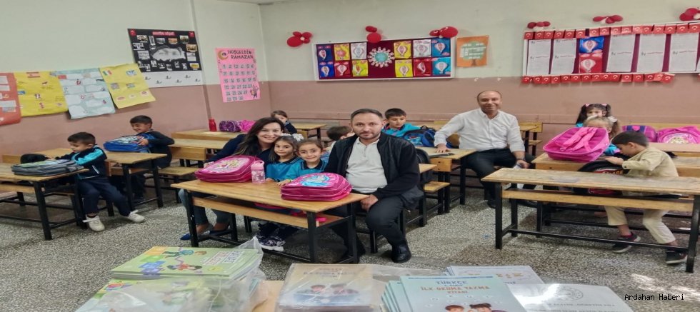 Erzurumlu Genç İş İnsanlarından 500 Öğrenciye Kırtasiye ve Giyim Desteği