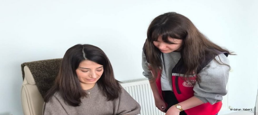 Göle’de Dijital Dünyada Çocuk Hakları İçin İmza Kampanyası