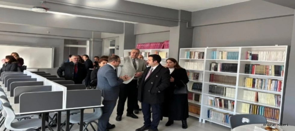 Göle’de Sosyal Bilimler Lisesi’ne Yeni Kütüphane: Çağla Avcı Kütüphanesi Açıldı