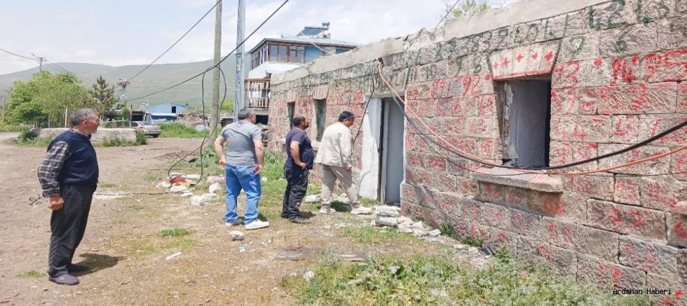 Göle Türkeşen Köyündeki o bina tartışmalarına İl Kültür ve Turizm Müdürlüğü son noktayı koydu 