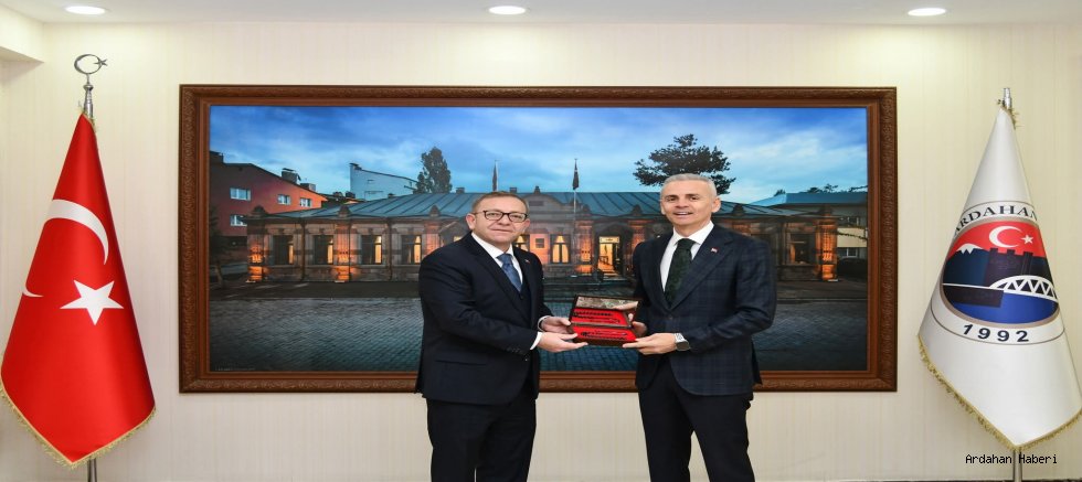 Kars Valisi Ziya Polat’tan Ardahan Valisi Mehmet Fatih Çiçekli’ye Hayırlı Olsun Ziyareti