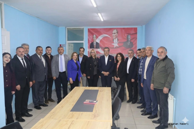 MHP’nin Kadın Başkanı Köseliören’e Belediye’den Tam Kadro Ziyaret: Ardahan Kazandı