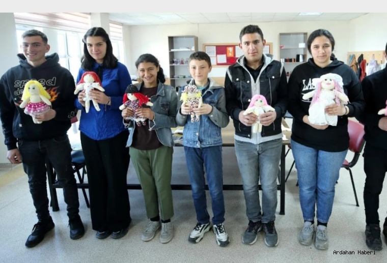 Özel Ellerin Sanat Yolculuğu: Ardahan Özel Eğitim Meslek Okulu'ndan Büyük Başarı