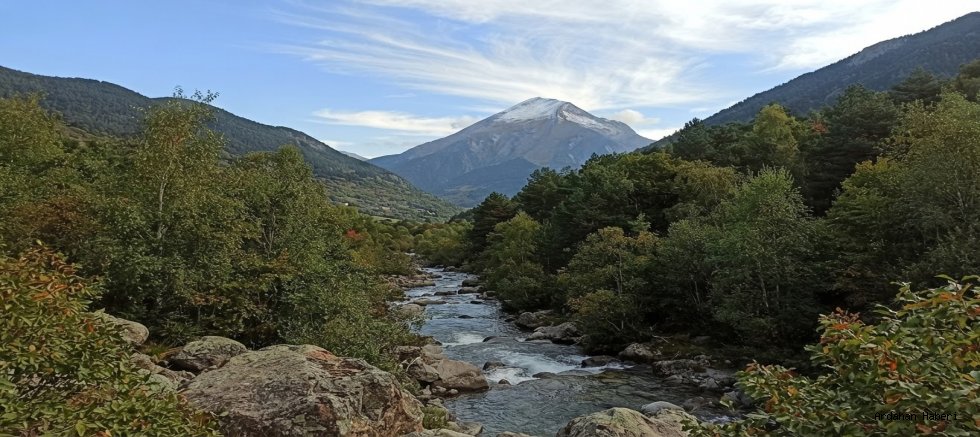 Posof'ta Güzel Manzara: Sahara ve Ilgar Dağı'na Kar Düştü