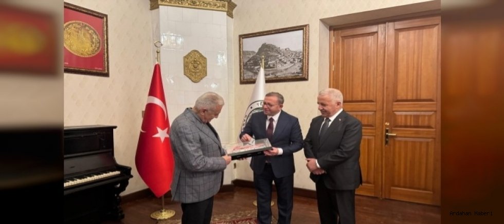 Son Başbakan Binali Yıldırım ve Ahmet Arslan’dan Kars Valiliği’ne Ziyaret