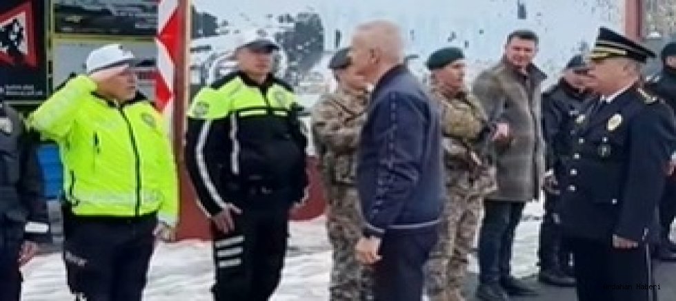 Vali Çiçekli’den Nöbet Mevzilerine Bayram Ziyareti