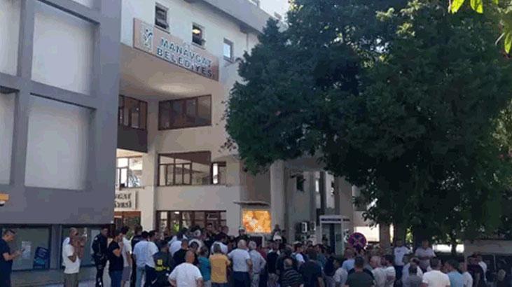 Manavgat Belediyesine yönelik soruşturma kapsamında tutuklanan Okan Kaya serbest bırakıldı