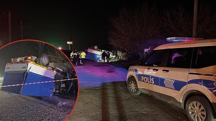 Manisa'da feci kaza! Hafif ticari araç ile kamyonet çarpıştı: 6 yaralı