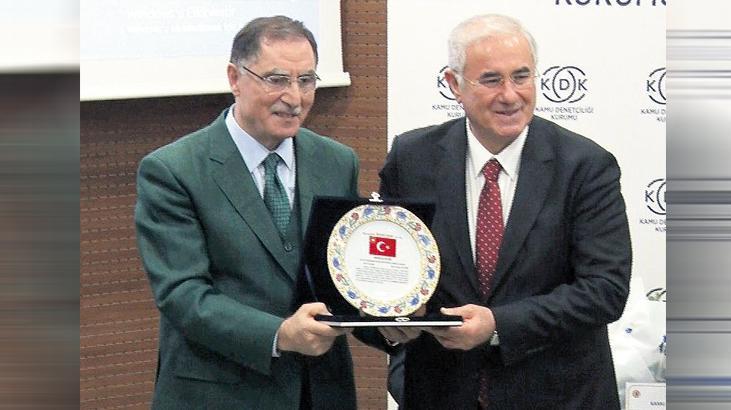 Mehmet Akarca, Kamu Başdenetçiliği görevini devraldı