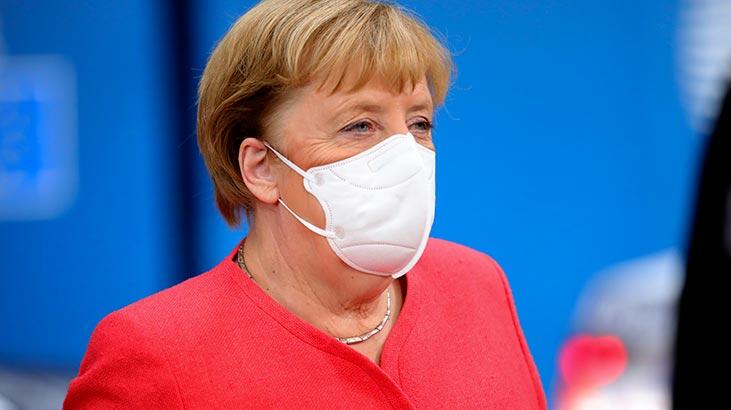 Merkel'den son dakika vize serbestisi açıklaması: Aralık ayında...