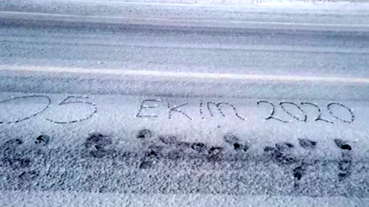 Mevsimin ilk karı Ardahan'a yağdı