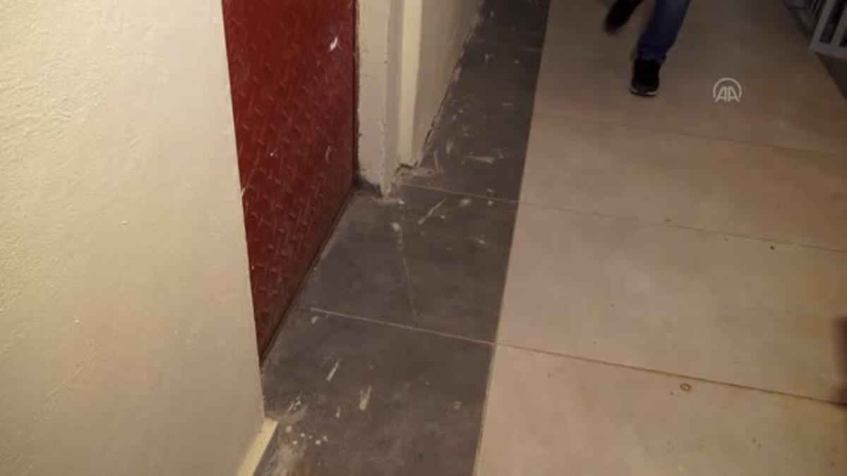 Miniklerin Fatih Ağabey Kars'ın köylerindeki çocuklara binlerce oyuncak dağıttı 