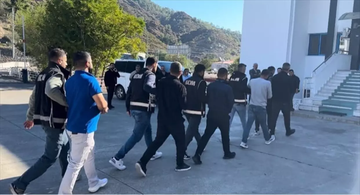 Muğla Merkezli 3 İlde Tefecilik Operasyonu: 5 Şüpheli Tutuklandı