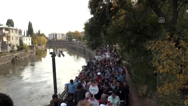 Obezite ile mücadele için yürüdüler