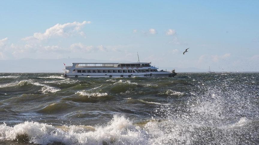 Olumsuz Hava Koşulları Deniz Ulaşımını Vurdu: Sefer İptalleri Peş Peşe Geldi