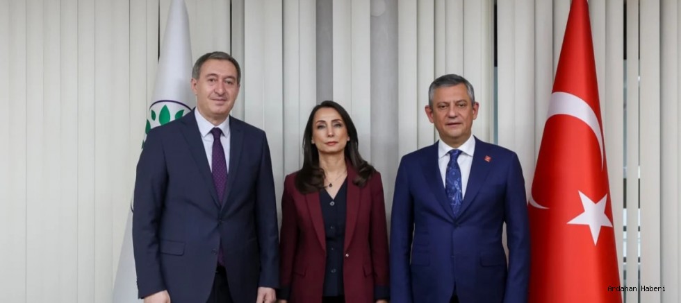 Özgür Özel’den Erken Seçim İçin Siyasi Tur: İlk Durak DEM Parti