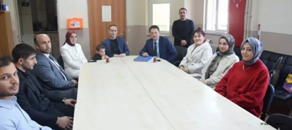 Posof Kaymakamı Kestioğlu Öğretmenlerle Bir Araya Geldi