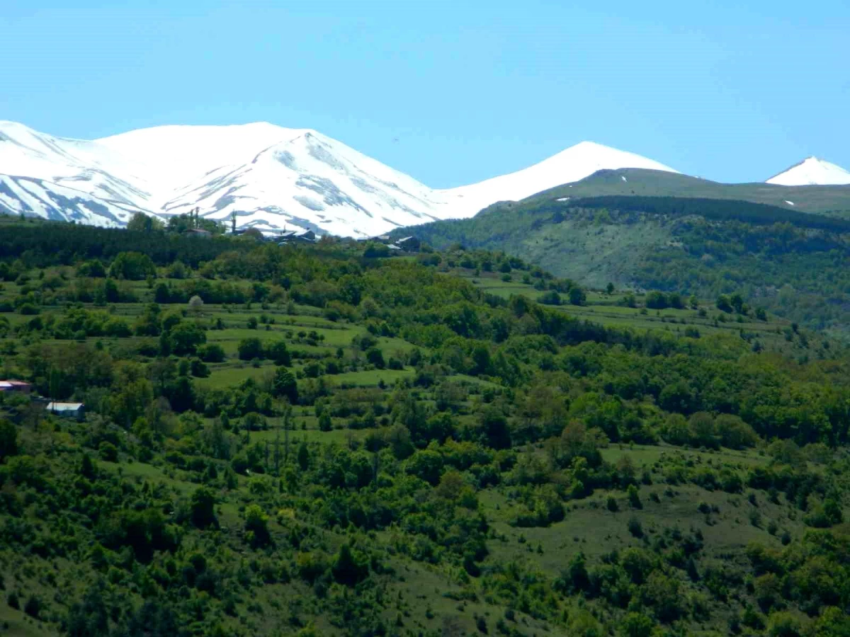 Posof, mevsimlerin renklerle süslediği bir cennet