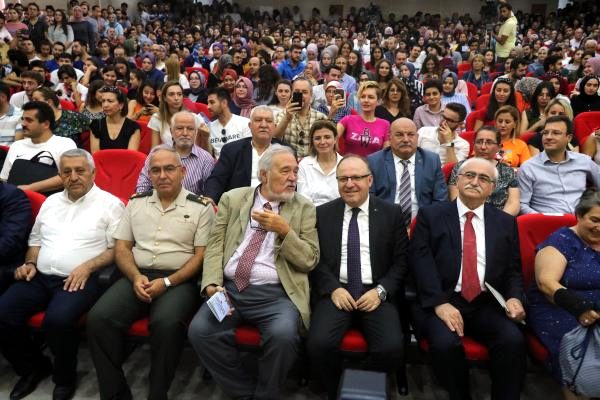 Prof. dr. ilber ortaylı: türkiye önemli hamleler yapmış bir ülke