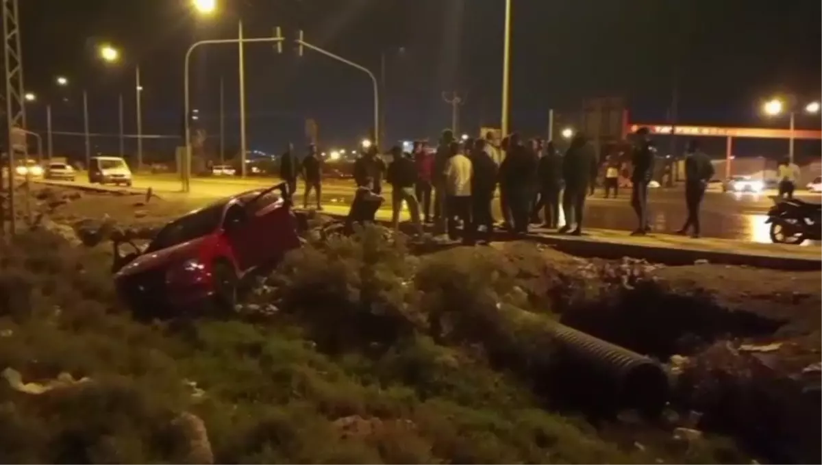 Reyhanlı’da İki Otomobil Çarpıştı: 3 Yaralı