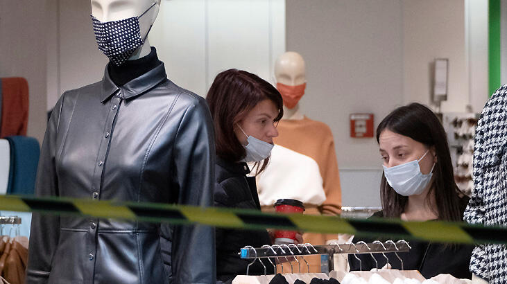 Rusya'da günlük vakalar 5 binin altına düşmüyor