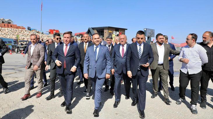 Sanayi ve Teknoloji Bakanı Kacır Ergan Dağı Kayak Merkezi'ni ziyaret etti