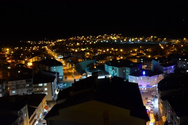 Sarıkamış semaları cami minarelerinden yükselen duayla yankılandı